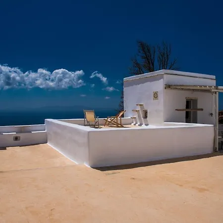 House In Kardiani With Breathtaking View Feriehus *